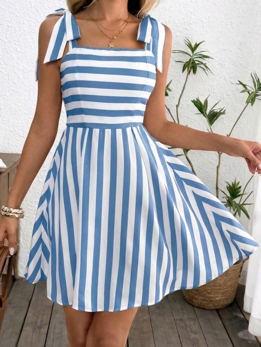 New Flirty Striped Tie Shoulder Short Cami Dress White Blue - Picture 3 of 9